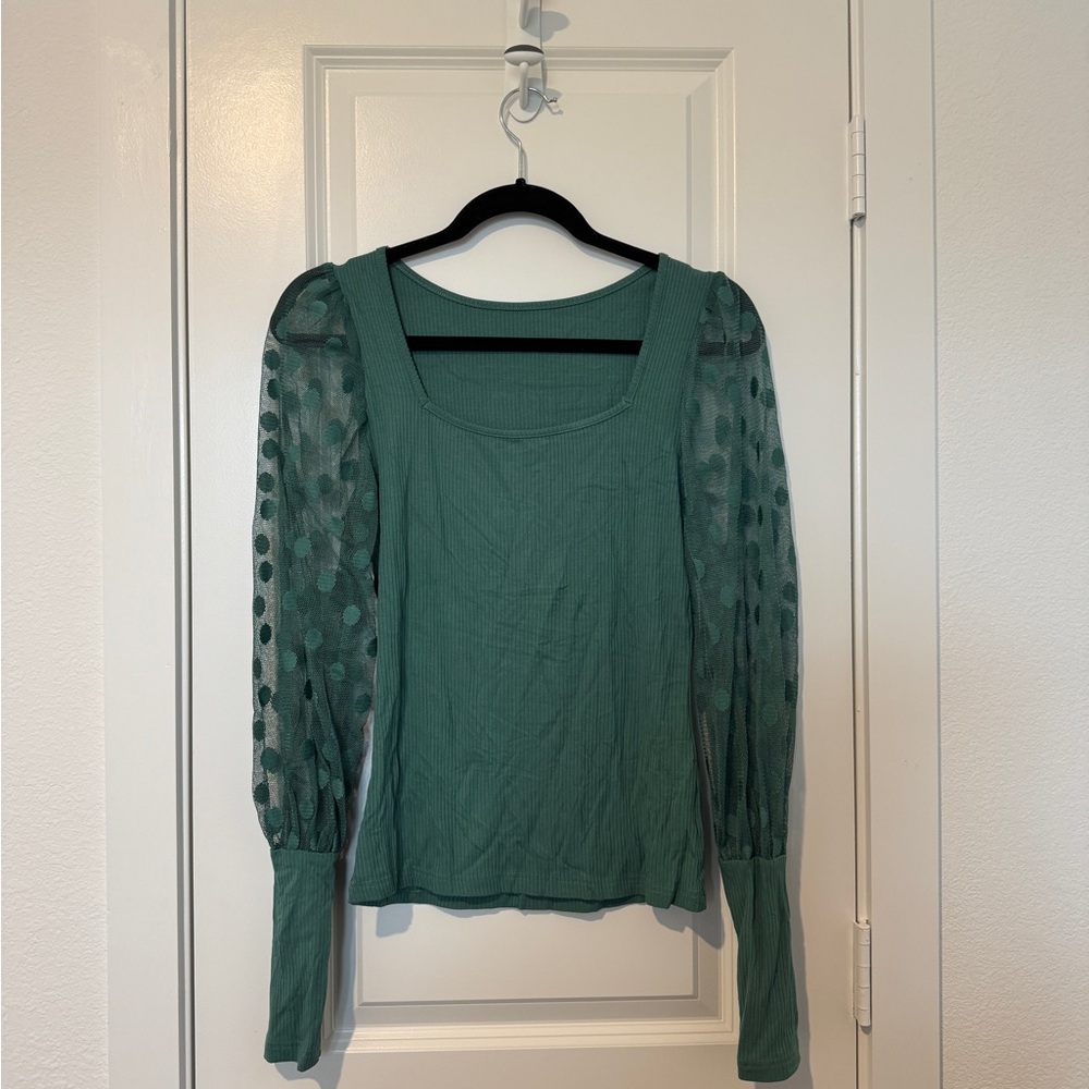 Green Polka-Dot Puff Sleeve Blouse